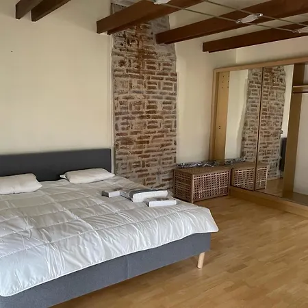 Spacious Two Story In The Center Of Historic Old Town Апартаменты Таллин